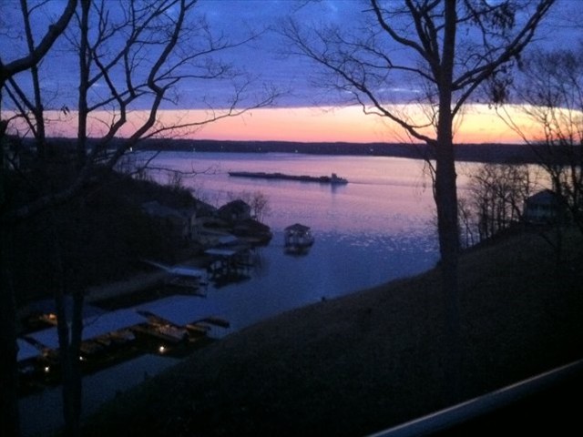 Pickwick Lake Night View